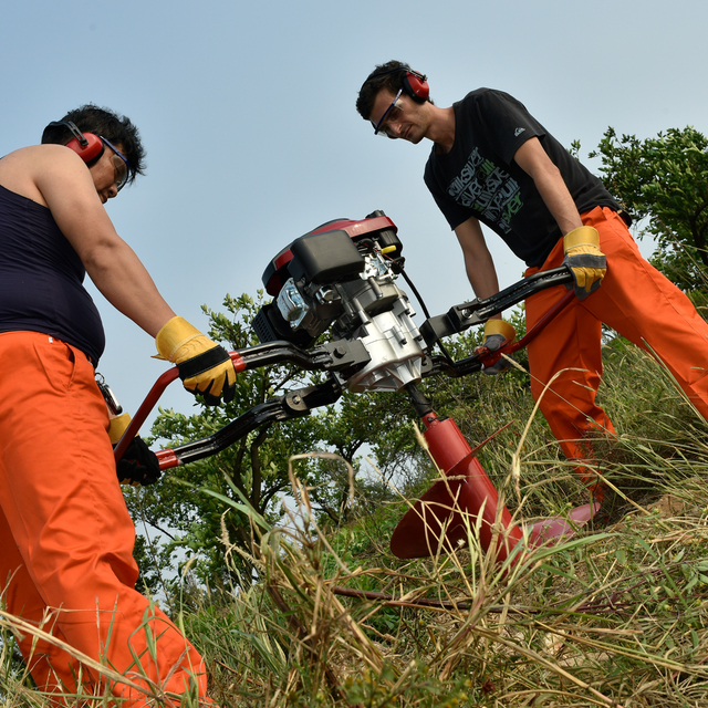 Powered by HONDA GXV160 ,Reverse Function Earth Auger 